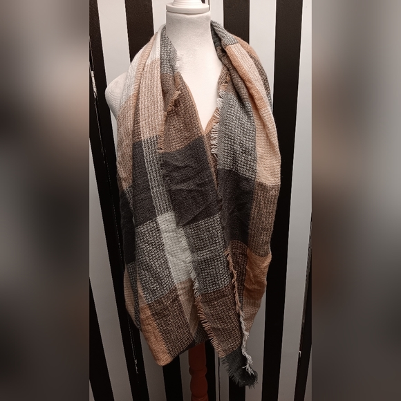 Knit infinity scarf - Picture 3 of 6